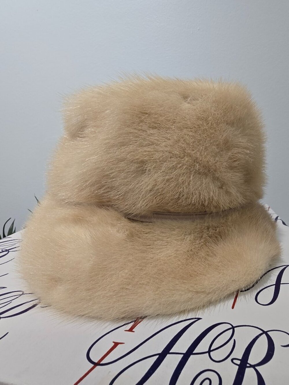 Vintage Maybe Real Fur (Mink?) Bucket Hat & Box - Cream Beige, Mid Century​​